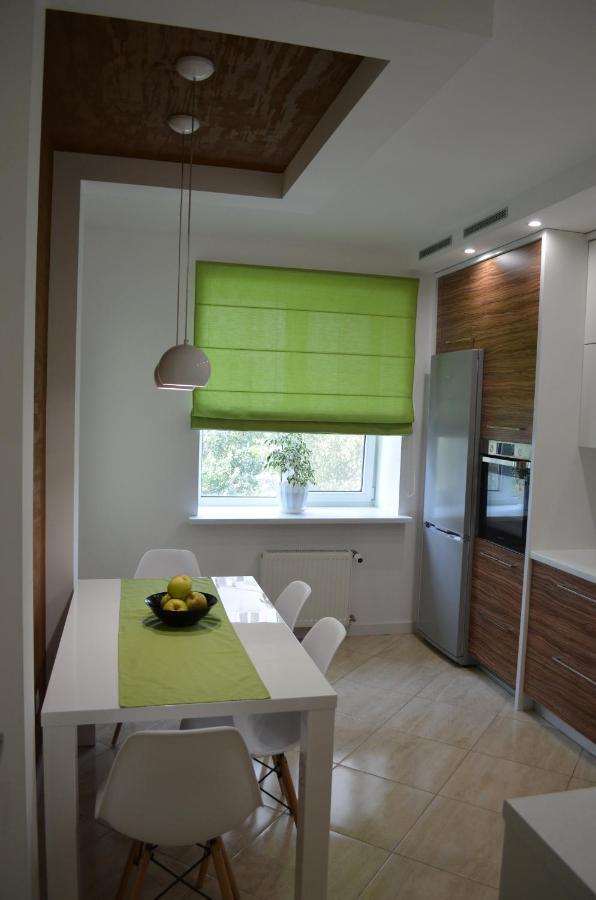 Apartment On Getmana Vigovskogo 49 Rivne Buitenkant foto