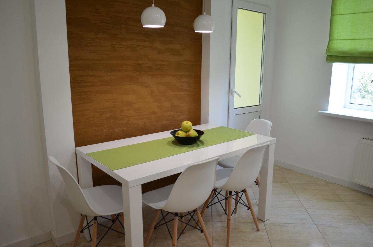 Apartment On Getmana Vigovskogo 49 Rivne Buitenkant foto