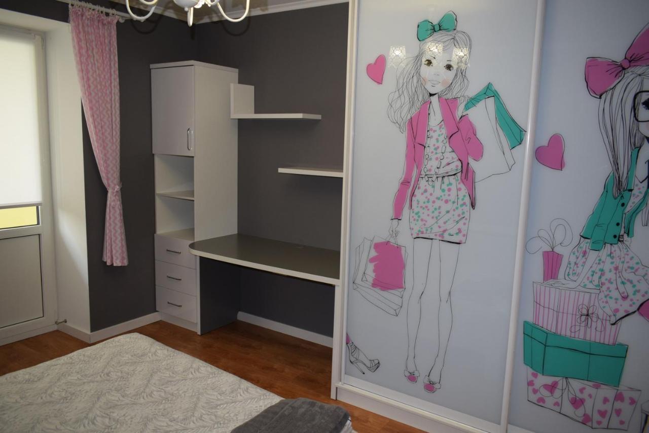 Apartment On Getmana Vigovskogo 49 Rivne Buitenkant foto
